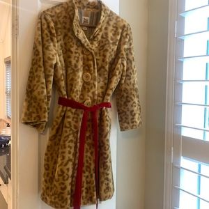 Ivy Jane Leopard coat